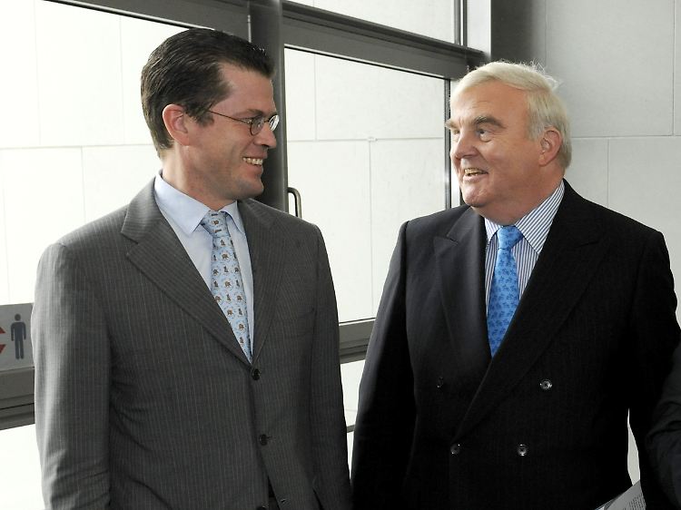 CSU-Mann zu Guttenberg im Gespräch mit DIHK-Präsident Driftmann.