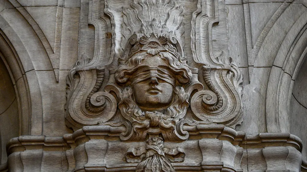 3062fcb3679fb8ec64fab755af6963da