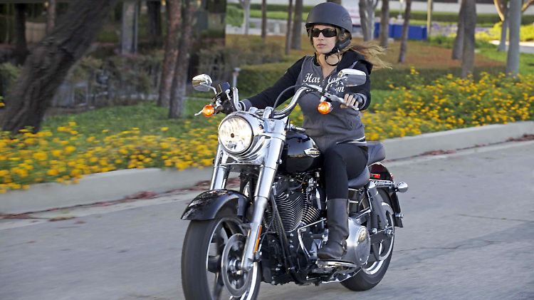 Hubraum satt: Der neue Tourer Switchback von Harley-Davidson fährt als einziges Modell der Dyna-Baureihe mit dem 1690 Kubikzentimeter großen Twin Cam 103 Motor.