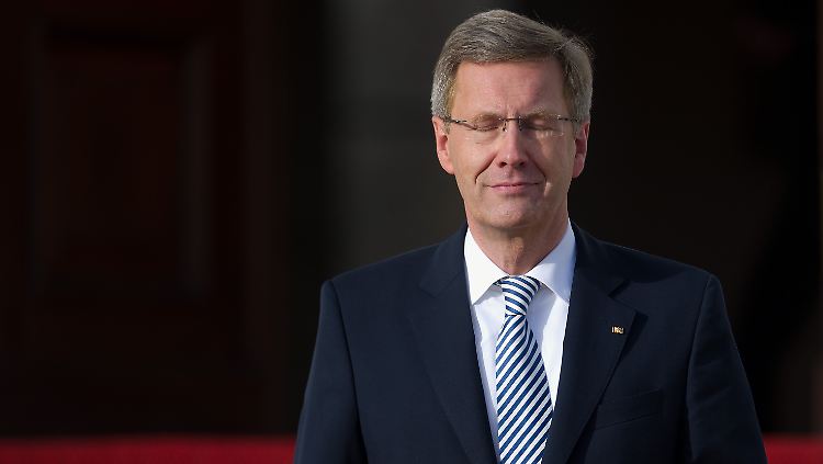 Bundespräsident Wulff stellt das Bobby-Car seines Sohns der Allgemeinheit zur Verfügung sowie Journalisten-Fragen und die Antworten ins Netz.