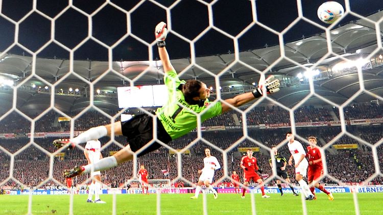 Topparaden, Topquote: Sven Ulreich spielte im Tor des VfB Stuttgart eine überragende Hinrunde.