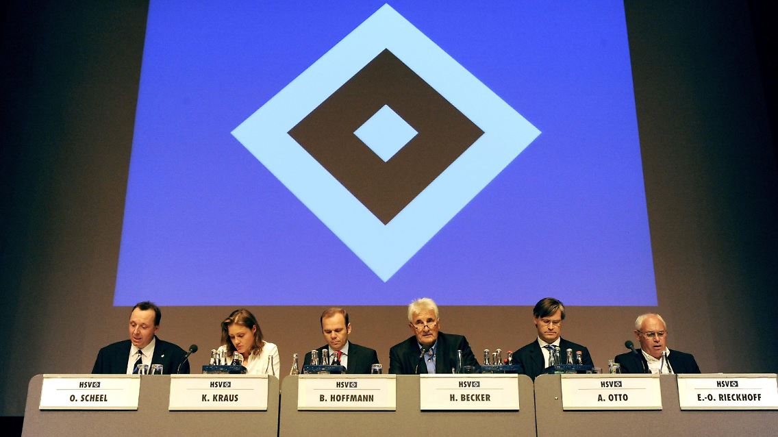 Katja Kraus gehört zu den bescheidenen Verdienern in der Fußball-Branche.