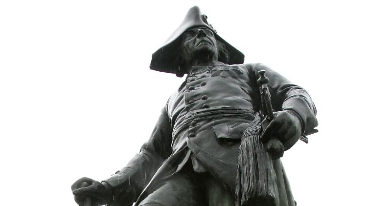 Friedrich II. als Bronzestatue im brandenburgischen Letschin.