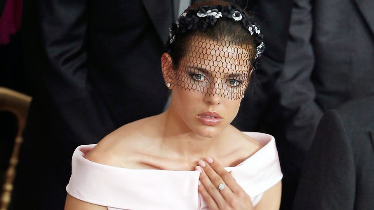 Die Dauerverfolgung durch Paparazzi ist für die Monegassen-Tochter Charlotte Casiraghi mittlerweile unerträglich.