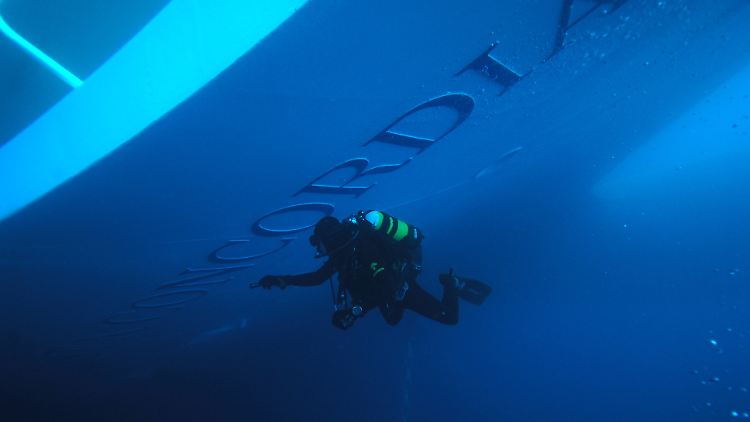 Die Taucher in der "Costa Concordia" sind bei ihrer Arbeit vielen Gefahren ausgesetzt.