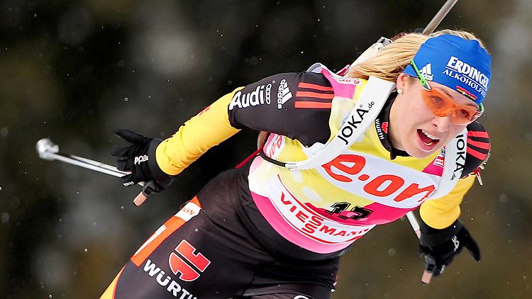 Magdalena Neuner legt in der Staffel einen überzeugenden Lauf hin.