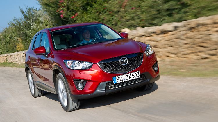 Unter den konventionell motorisierten Allrad-SUVs ist der Mazda C-X5 der Sparsamste.