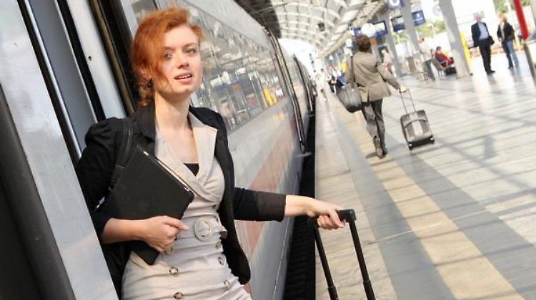 Die günstige Variante wählen: Wer mit der Bahn zum Bewerbungsgespräch kommt, bekommt nur eine Fahrt in der zweiten Klasse erstattet.
