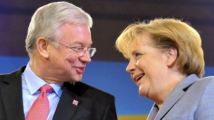 Schon im Wahlkampf einträchtig: Koch und Merkel.
