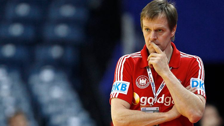 Martin Heuberger ist Bundestrainer in einem desolaten Handball-Verband, findet Ex-Nationalspieler Frank von Behren.