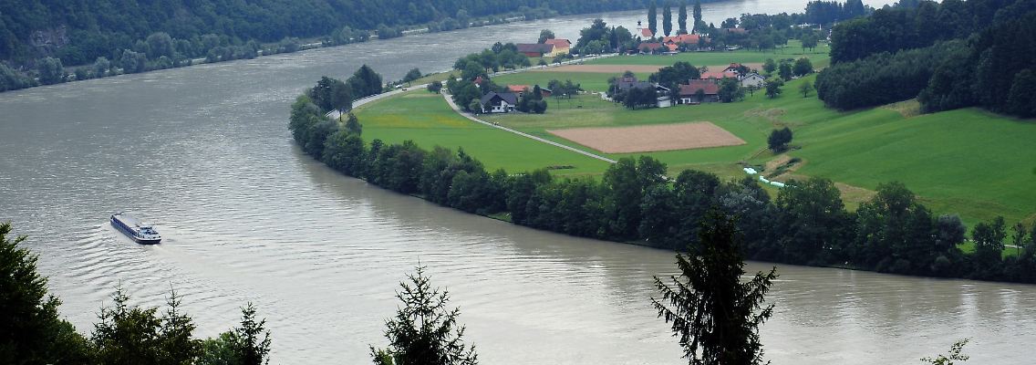 Die Donau in der Nähe von Obernzell (Niederbayern).