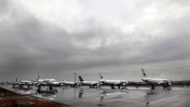 Flughafen "El Prat" bei Barcelona: Spanair hat den Flugbetrieb eingestellt.