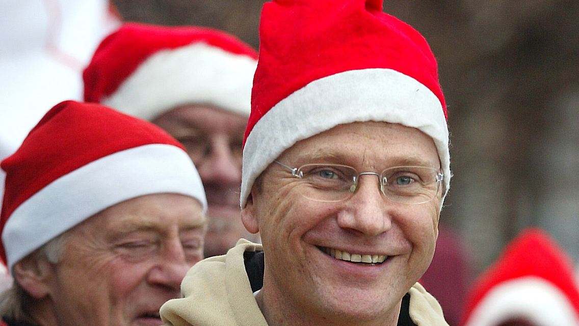 FDP-Chef Westerwelle bereitet sich schon mal auf die Bescherung vor.