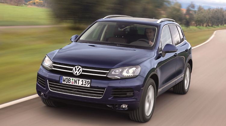 Der Touareg entwickelt seine wahren Tugenden auf einer langen Autobahntour.