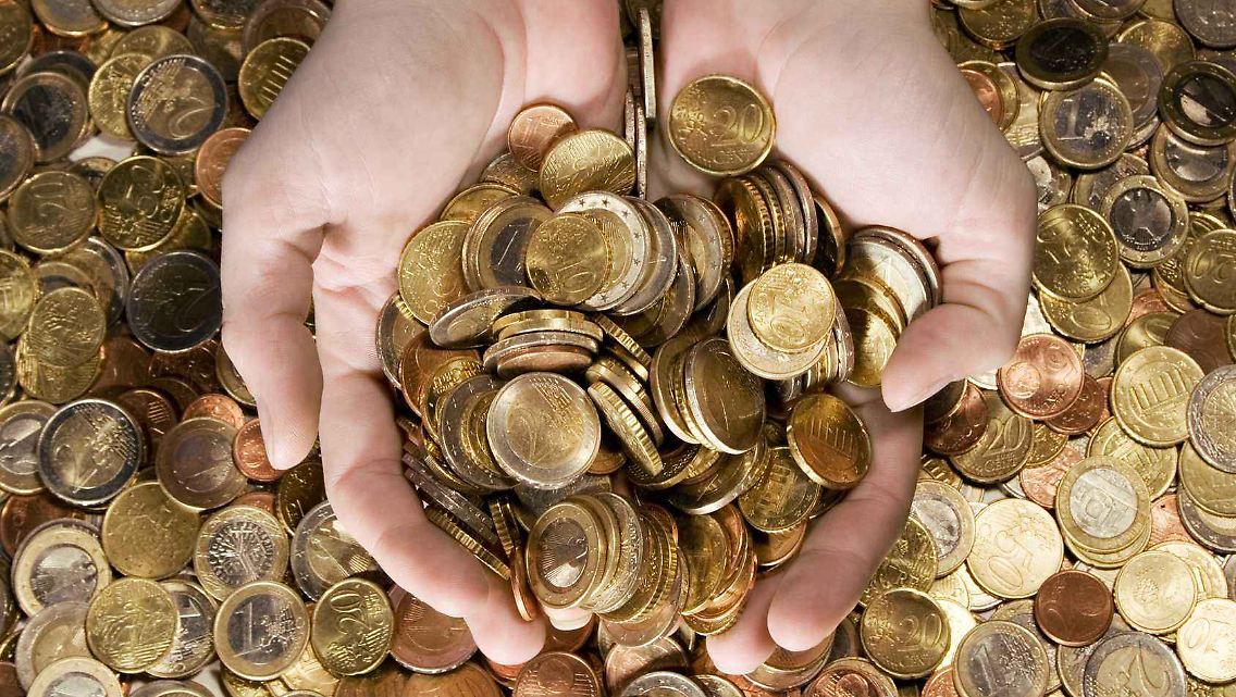 Für eine handvoll Euro: Die Länder sollen den Steuersenkungen zustimmen.