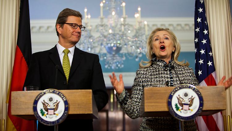 Guido Westerwelle und Hillary Clinton sind sich einig: Das syrische Regime ist eine Gefahr für Frieden und Sicherheit.