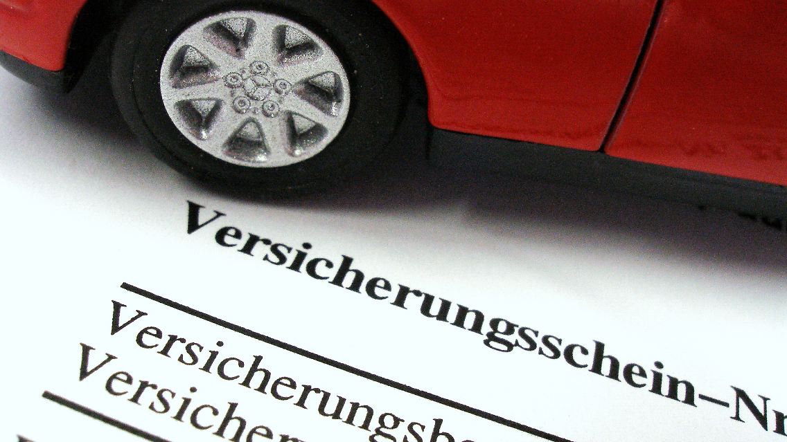 kfz_versicherung_auto.jpg