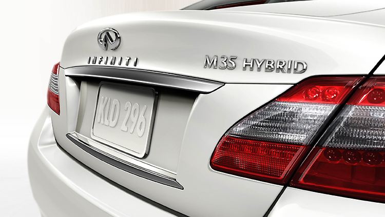 Bestätigt: Infiniti bringt eine Luxus-Limousine mit Hybrid-Antrieb auf den Markt.