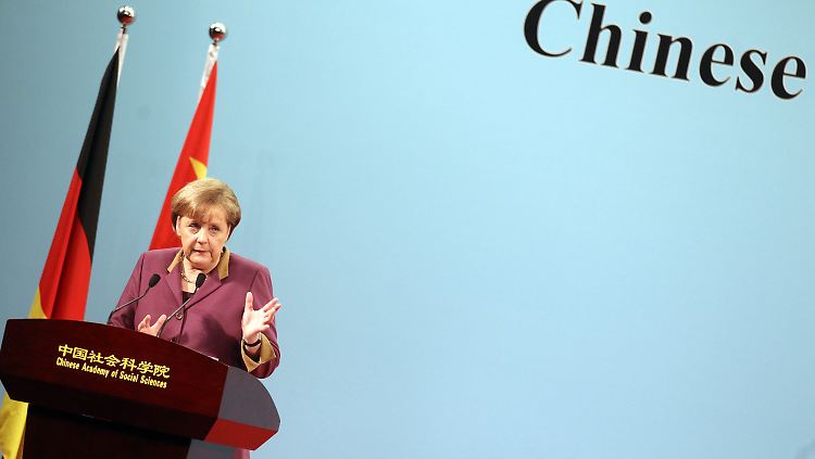 China soll mehr internationale Verantwortung übernehmen, fordert Angela Merkel in Peking.