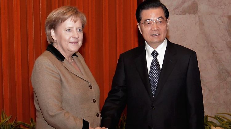 Gemeinsam auf Reisen: Kanzlerin Merkel und Chinas Premier Wen.