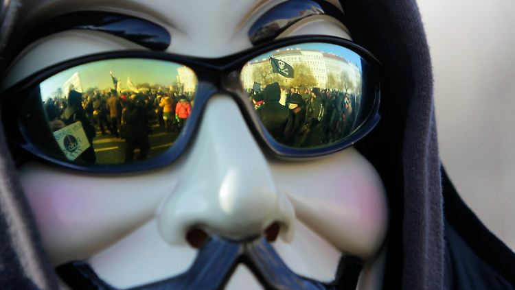 Die Guy-Fawkes-Maske gilt als Erkennungszeichen von Anonymous, aber auch der Occupy-Bewegung.