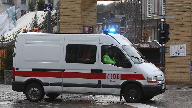 Wer im Ausland eine Notfallbehandlung in Anspruch nehmen muss, sollte durch die richtige Versicherung abgesichert sein.