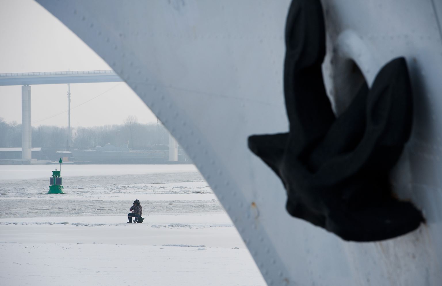 Solch ein Wert ist in Ueckermünde seit Bestehen der Wetterstation – und das bedeutet: seit 1947 – noch nicht gemessen worden: Minus 28,7 Grad Celsius zeigte das Thermometer am Stettiner Haff in der Nacht zum Wochenbeginn.