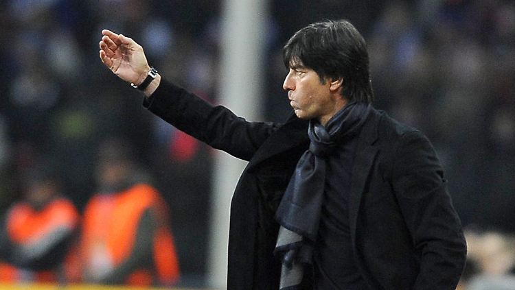 Joachim Löw konnte sich am Ende beim Keeper bedanken, dass die deutsche Elf den Sieg über die Zeit brachte.