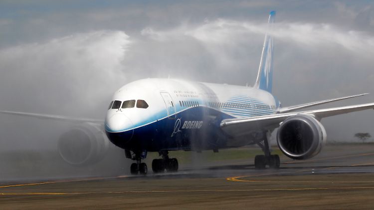 Boeing 787 "Dreamliner": Es gibt ein Problem, aber der US-Konzern schweigt sich noch dazu aus, welches.