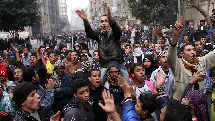 Seit den Fußballkrawallen von Port Said sind die Stimmen der Revolution wieder lauter geworden.