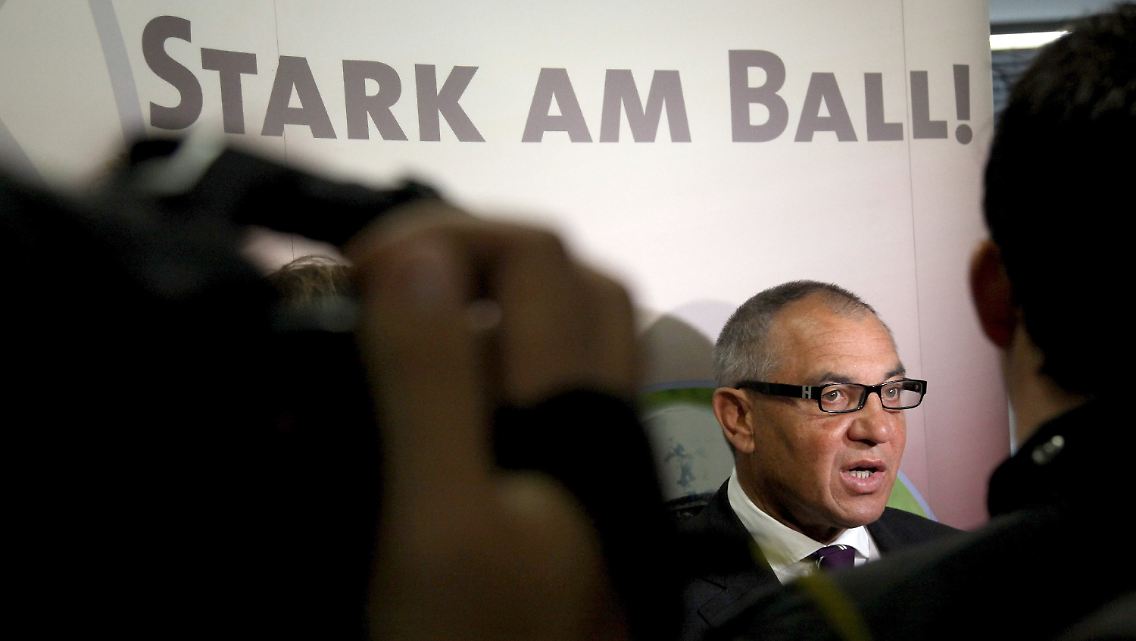 Ist mit den Unparteiischen zufriedem: Schalkes Trainer Felix Magath