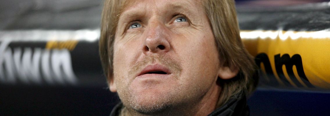 Nun also Istanbul: Bernd Schuster.