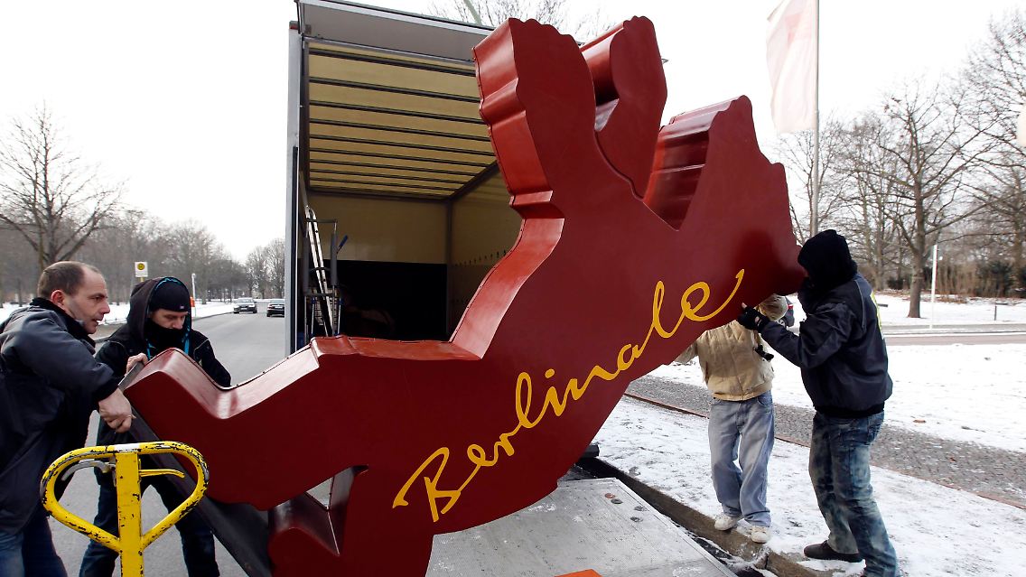 2012-02-07T141818Z_01_FAB02_RTRMDNP_3_GERMANY.JPG8383773889205549827.jpg