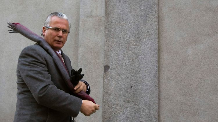 Garzón bei Eintreffen im Madrider Gericht.