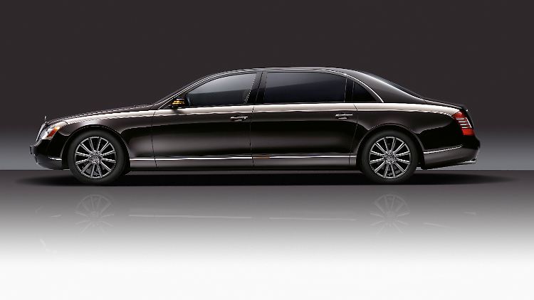 Automobile Speerspitze: Den Maybach Zeppelin gibt es mit zwei Varianten eines Zwölfzylinder-Motors. Für mindestens 463.000 Euro gibt es 612 oder 640 PS.