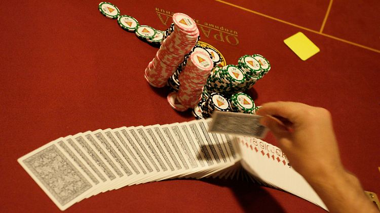 Mit Pokern kann man viel Geld gewinnen - und viel Geld verlieren.