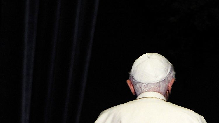 Die Story der italienischen Zeitung "Il Fatto Quotidiano" könnte einem Dan-Brown-Thriller entnommen sein.