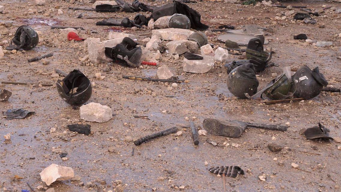 2012-02-10T114948Z_01_SYR08_RTRMDNP_3_SYRIA-ALEPPO-EXPLOSIONS.JPG462322482125195122.jpg