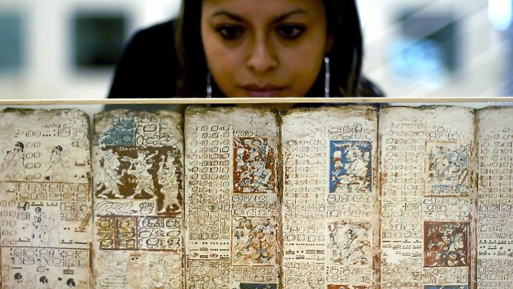 Steht die Apokalypse kurz bevor? Am 21.12.2012 endet der mehr als 5000 Jahre alte Kalender der einstigen Hochkultur. (im Bild: eine Kopie des Dresdner Maya-Kodex)