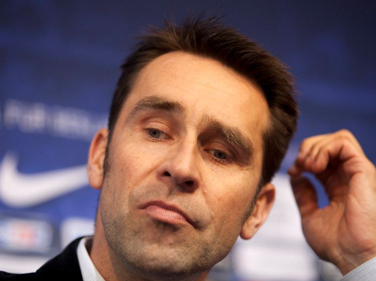 Hertha-Manager Michael Preetz übernimmt die Verantwortung für das Fiasko unter Skibbe. Seinen Hut will er nicht nehmen.