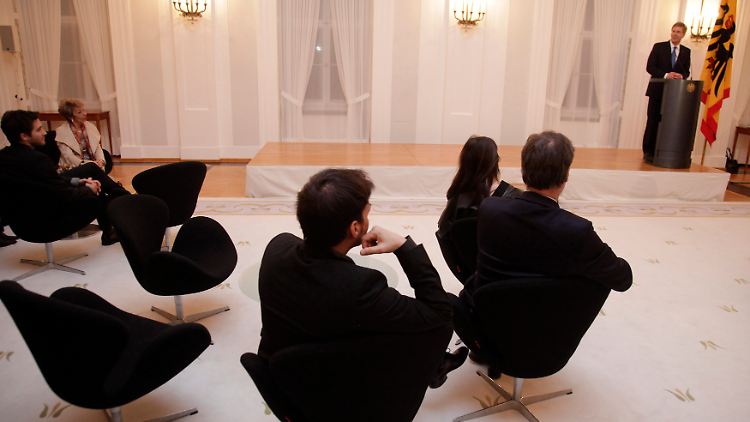 Ein paar Stühle blieben leer: Wulff lobt das deutsche Kino.