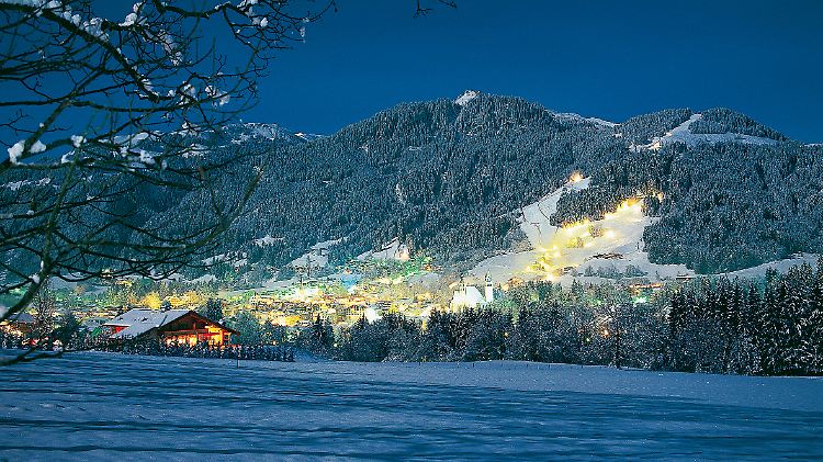 Den Abend kann man sich in Kitzbühel in einem der ausgezeichneten Restaurants angenehm vertreiben.