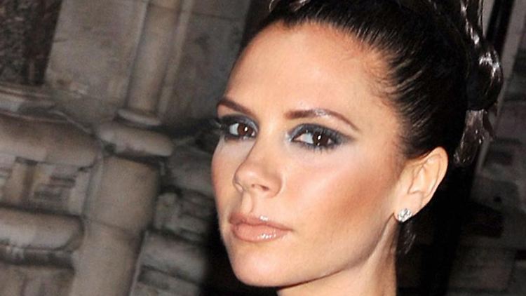 Stolze Mutter und Designerin: Victoria Beckham. 