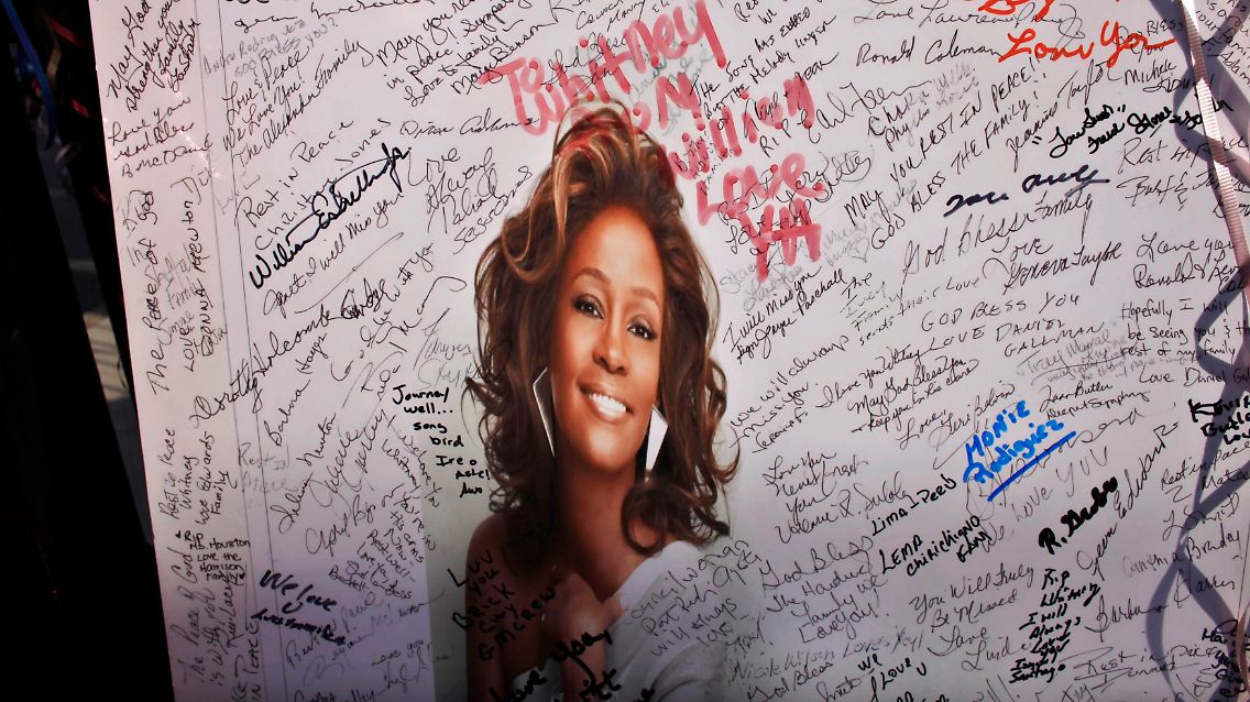 2012-02-14T235241Z_01_EMZ907_RTRMDNP_3_WHITNEYHOUSTON.JPG4631141003945619026.jpg