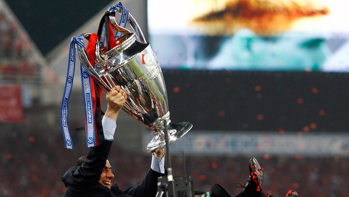 Silvio Berlusconi nach dem Champions League-Gewinn seines Teams in Athen 2007.