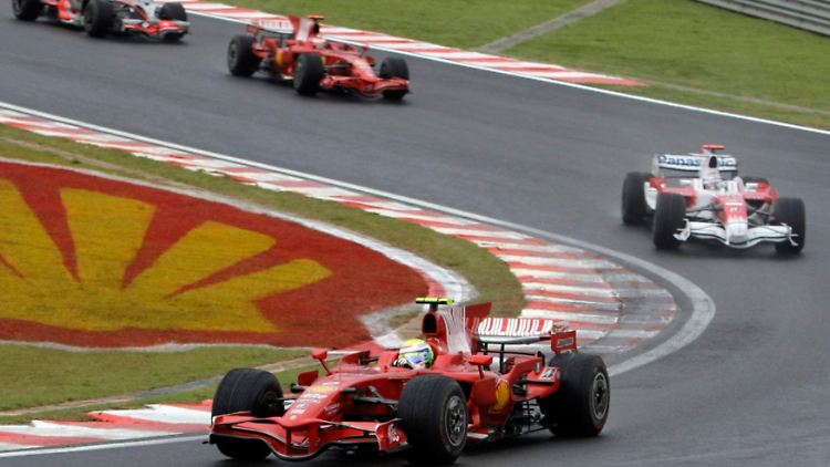 Dramatik pur in Interlagos 2008: Felipe Massa gewinnt den Grand Prix, aber Lewis Hamilton die WM.