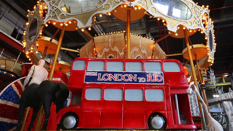 London in Rio: Wagen der Sambaschule Uniao da Ilha do Governadorm für den diesjährigen Karnevalsumzug.