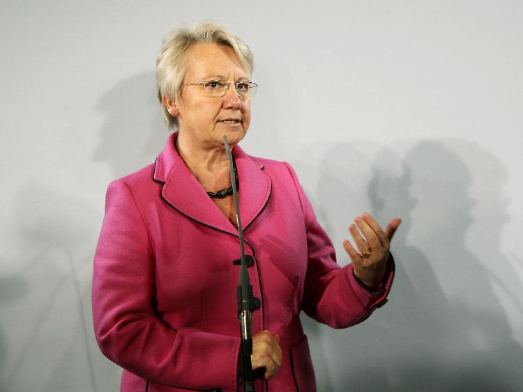 Bildungsministerin Schavan ist sehr zufrieden mit den Ergebnissen.