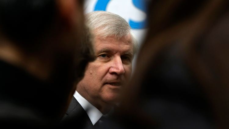 Möglicherweise kommt alles, was die CSU gefordert hat, etwas eher, sagt Horst Seehofer.