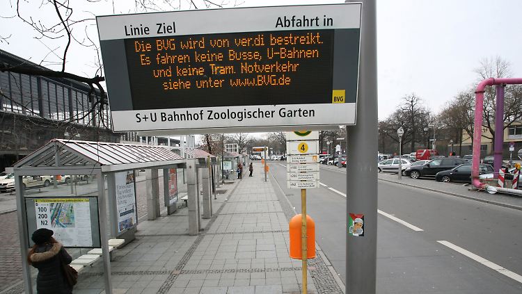 Auch hier am Bahnhof Zoo ging nichts mehr.